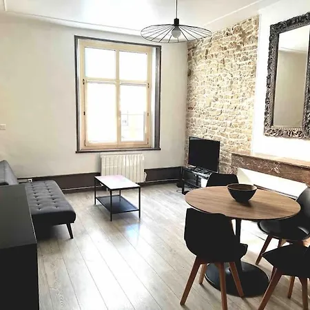 Stanislas, Tres Beau 50m2